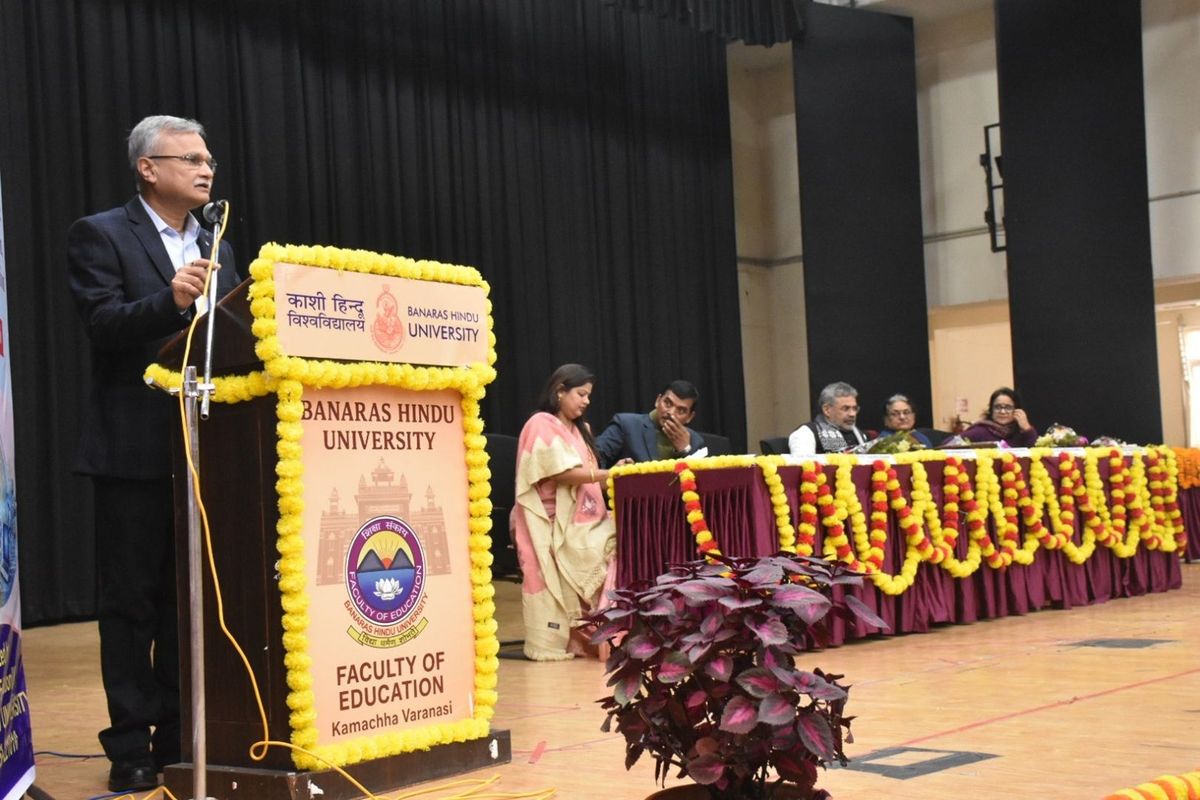 Experts Congregate At Bhu To Deliberate On Integrating Artificial ...